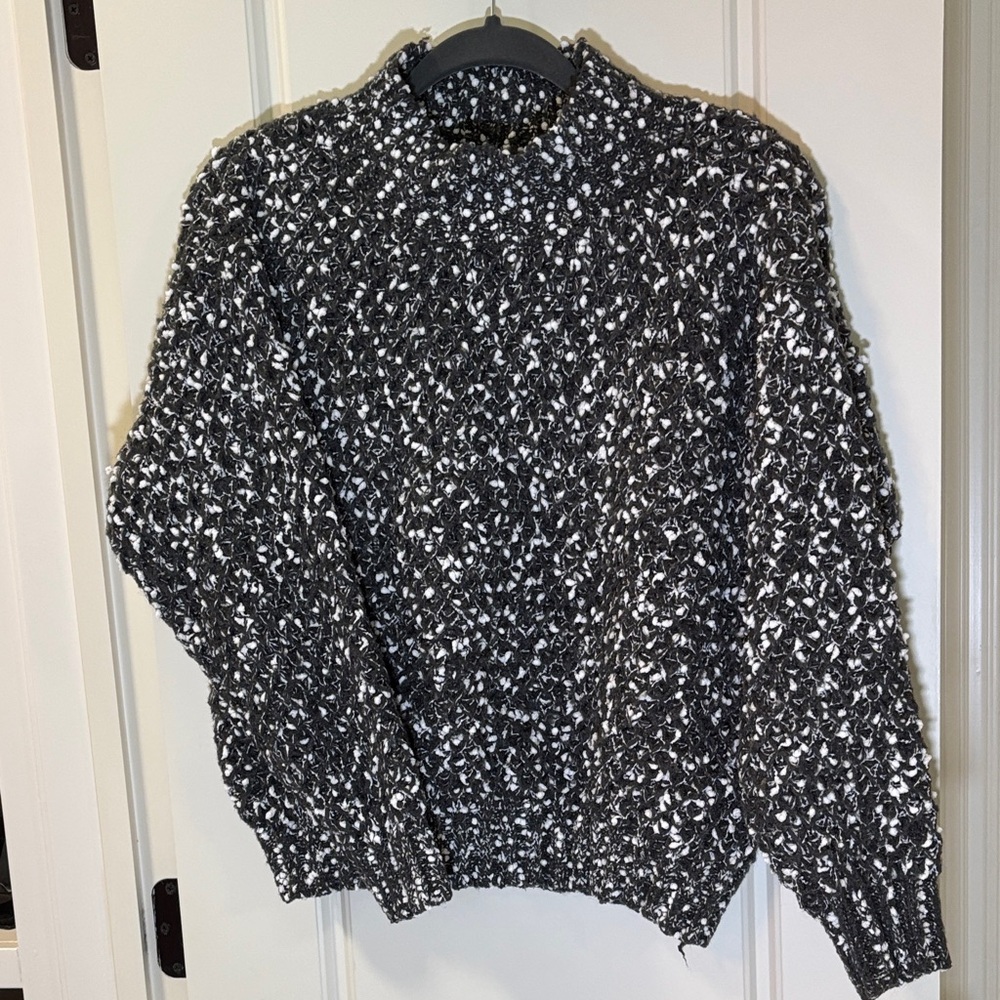 She + Sky Monochrome Textured Knit